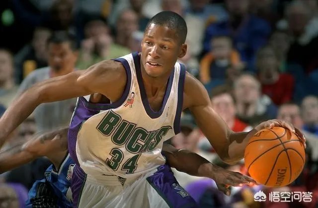 雷阿伦在哪个球队退役