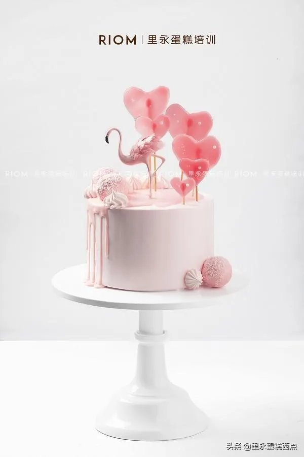 蛋糕培训班要多少钱，蛋糕制作培训班？