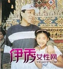 网友曝陈道明与女儿合影