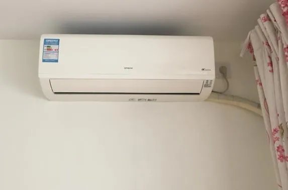 空调自己开机了是怎么回事