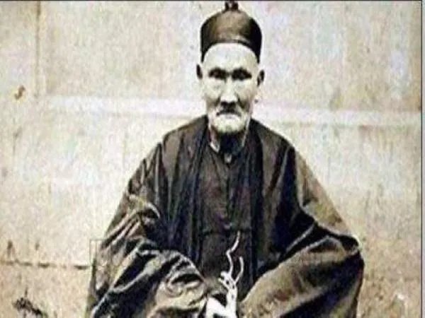 你知道世界上哪位长寿的老人活了256岁吗？