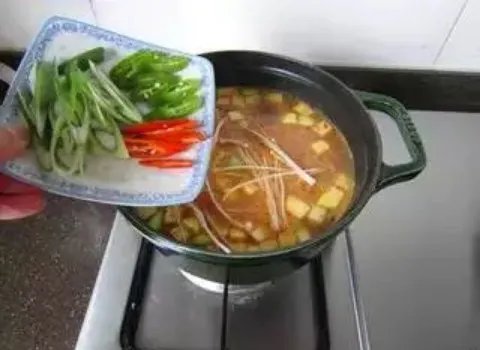 韩国大酱汤的做法是怎样的？