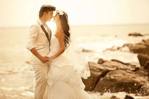 婚纱照欣赏 拍婚纱照的姿势与表情