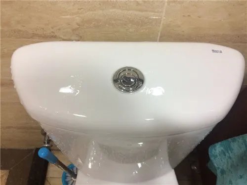 马桶水箱盖碎了怎么办