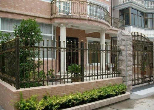 别墅围墙护栏的间距一般是多少