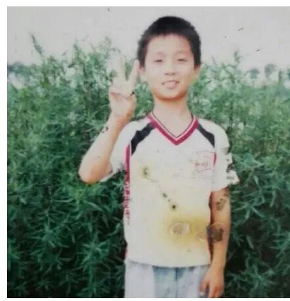 汶川地震男孩成了空降兵是怎么回事?