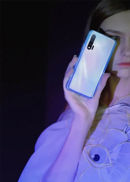 华为nova6 5G怎么样？一整天重度使用告诉你