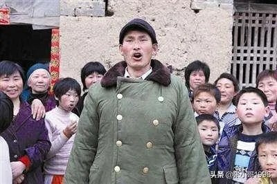 打开抖音火山全是朱之文的视频，他到底要干什么？