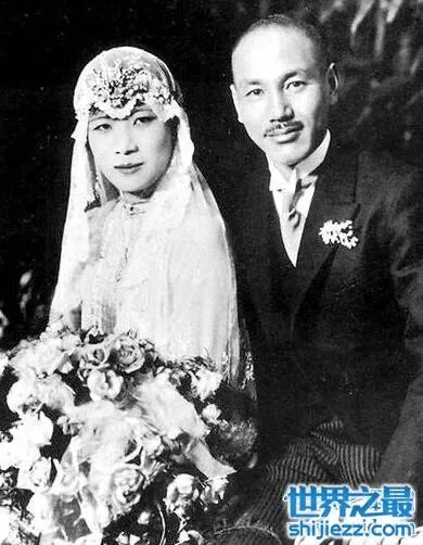 宋美龄年轻时照片曝光，民国第一夫人的风采 