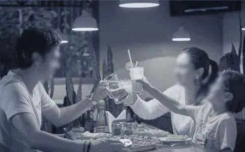 我的爸爸妈妈作文