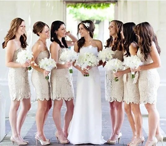 伴娘一定要穿礼服吗 伴娘礼服怎么选