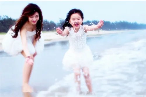 婚纱亲子照图片欣赏 拍摄亲子照主意事项