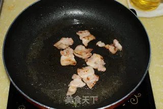 辣白菜炒五花肉