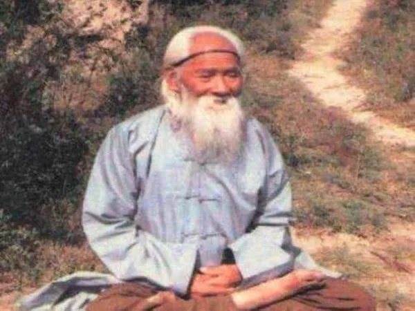 你知道世界上哪位长寿的老人活了256岁吗？