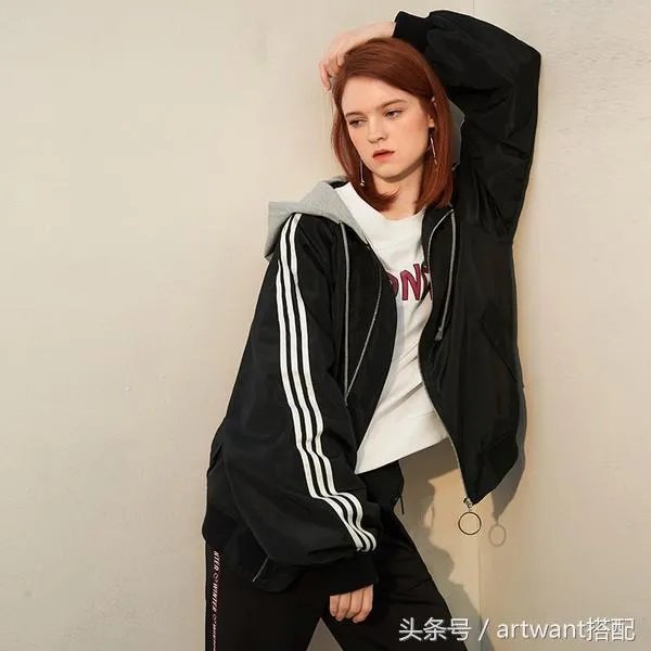 今年秋季比较流行什么样的外套呢?