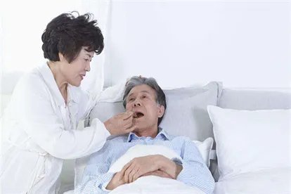 老人新冠核酸阳性怎么办