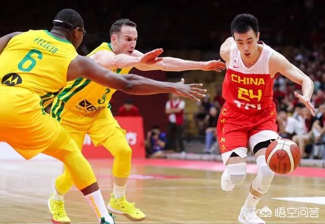 中国男篮70-73巴西,孙铭徽14分钟拿下9分2,方硕39分钟9分,怎么评价?