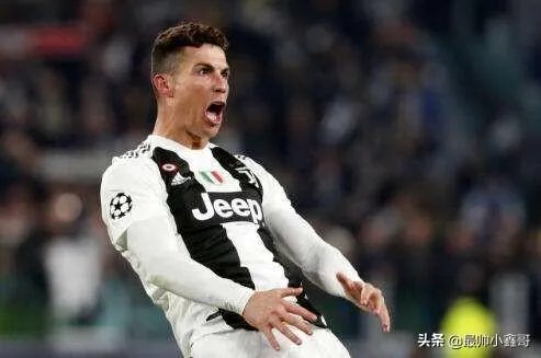 被球迷挑衅叫梅西,C罗摸裆回应,他会被追加处罚吗?