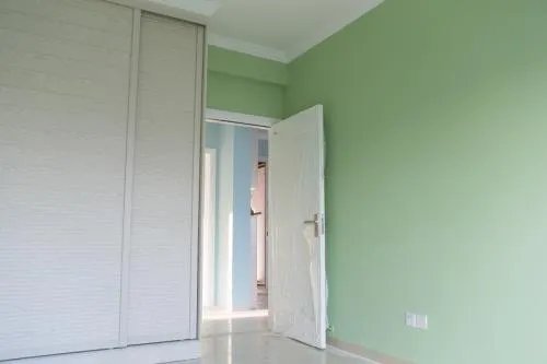 刷墙的步骤和材料有哪些