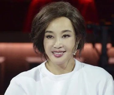 刘晓庆回老家探亲,她的家乡是哪里呢?