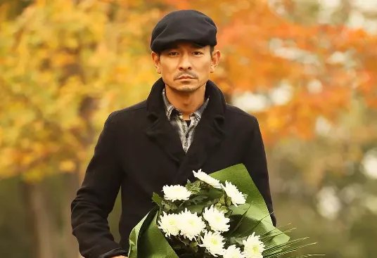 刘德华弟弟罕见露面