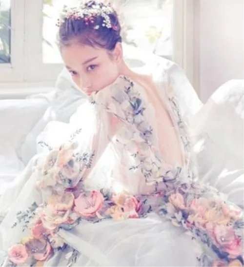 新娘晚礼服发型图片有哪些 晚礼服发型怎么设计好看