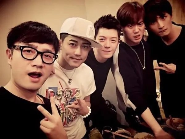 王铮亮吐槽的是哪位新人说了什么？