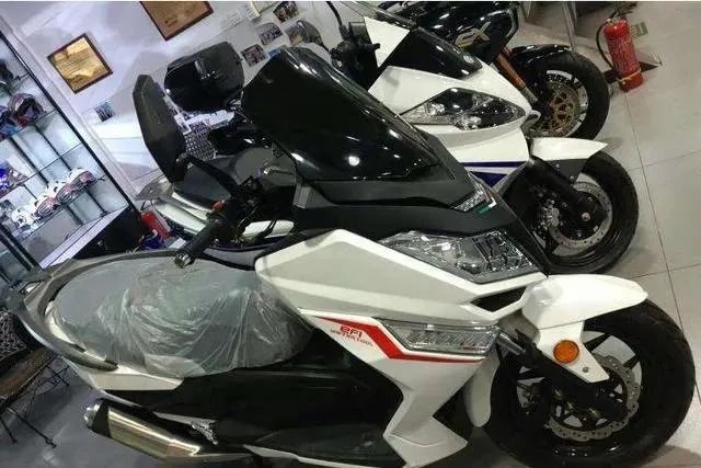 摩托车价格大全踏板摩托车多少钱一辆？