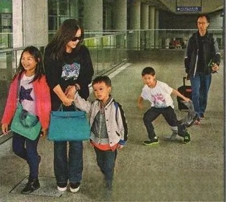 伏明霞老公个人资料简介 为什么嫁50岁的老头