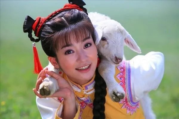 小燕子第一个孩子的名字有什么深意，乾隆最后才看懂？