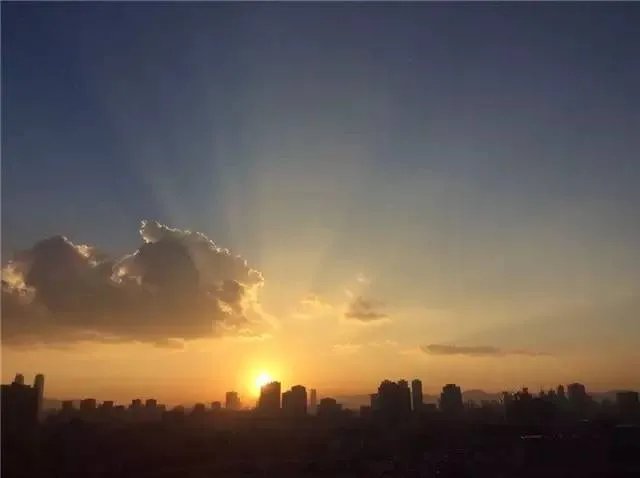 昆明，你就是个P！