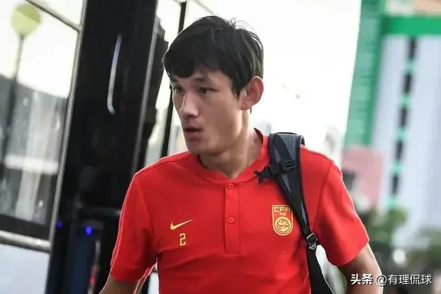 王燊超是中后卫?