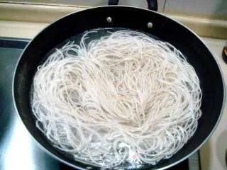 家常美食“干拌面”