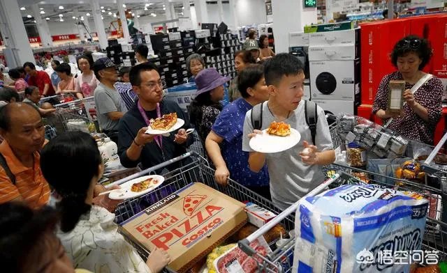 美国超市Costco上海店开业,茅台被抢光,爱马仕被抢光,半天就被买停业,你怎么看?
