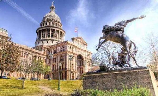 美国芝加哥有几个著名的大学