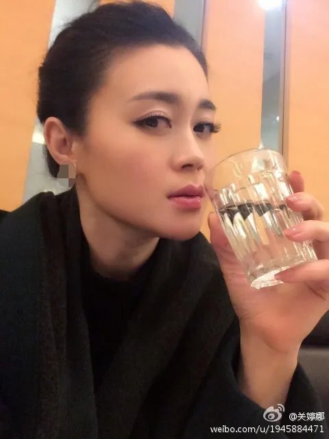 关婷娜老公是谁暂时是谁 为什么说她是本山座驾大广播