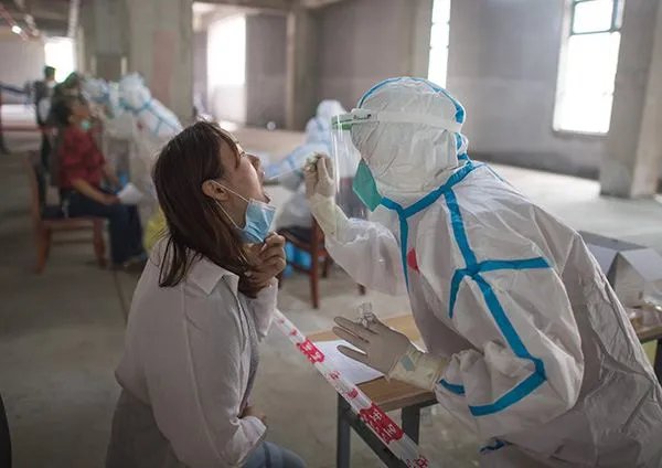 哈尔滨确诊病例10次核酸检测均为阴性,这件事给予我们什么警示?