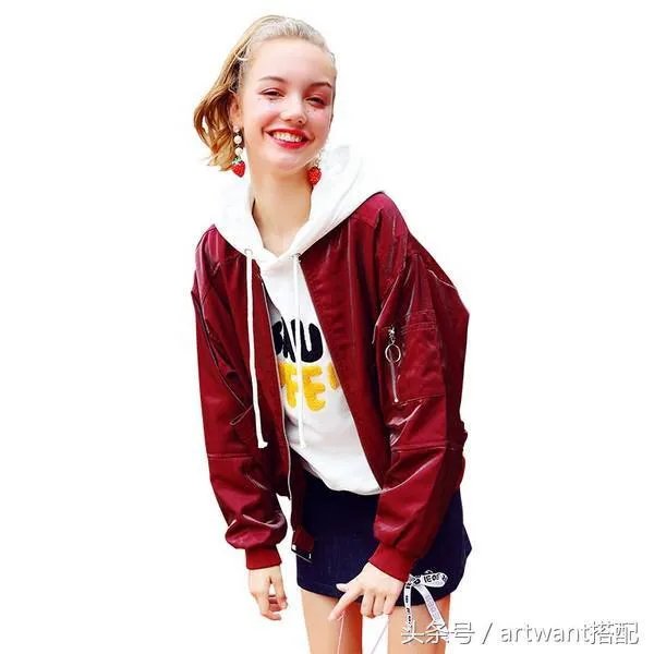 今年秋季比较流行什么样的外套呢?