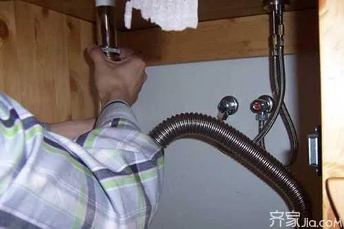 厨房下水道堵塞五大解决妙招 疏通窍门早知道