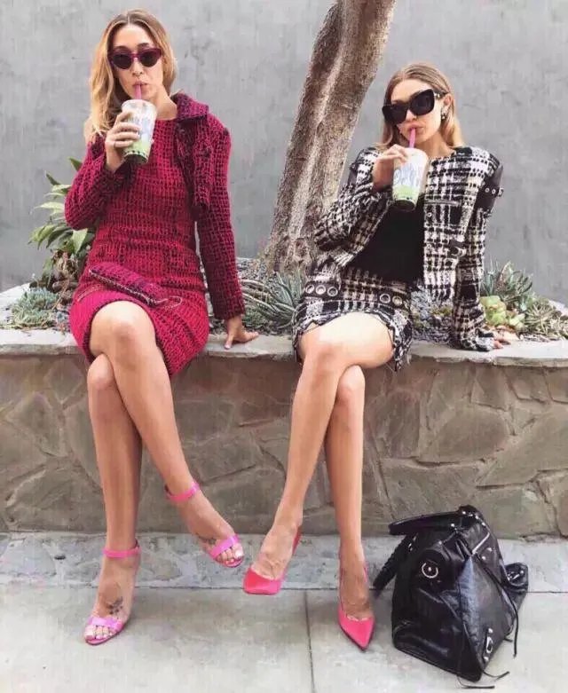 今年秋季比较流行什么样的外套呢?