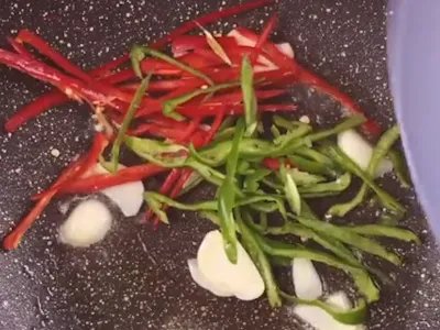 怎样炒西瓜皮？