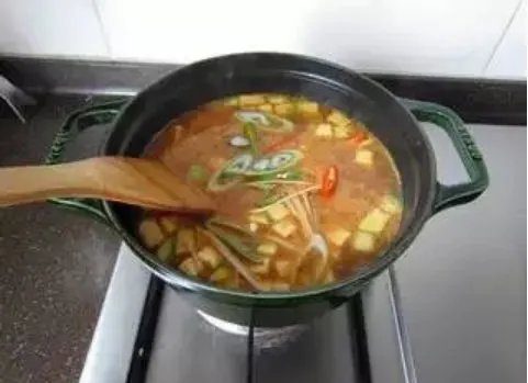 韩国大酱汤的做法是怎样的？