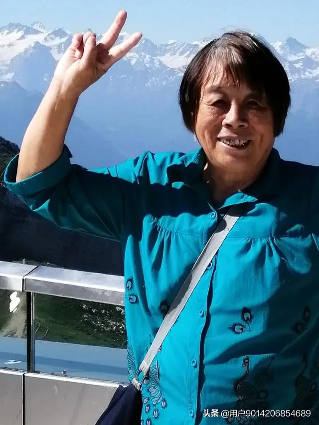 花果山水帘洞洞口的对联是什么?