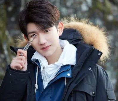 王源肖战是邻居是什么情况 原来王源和肖战还有这层关系