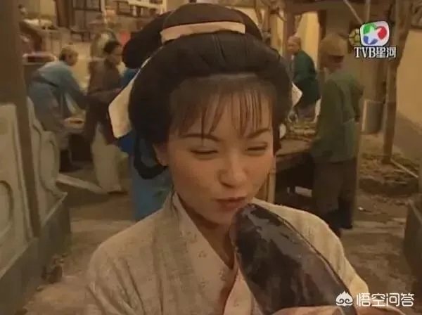 娱乐圈有哪些本来就长得很好看却还整容的明星？