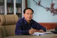 临海回浦外国语学校校长是谁