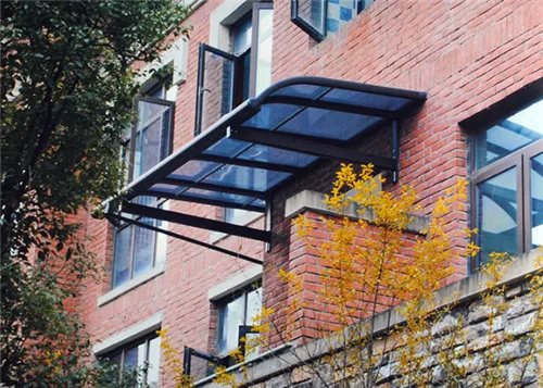 楼上滴水到雨棚太吵怎么办