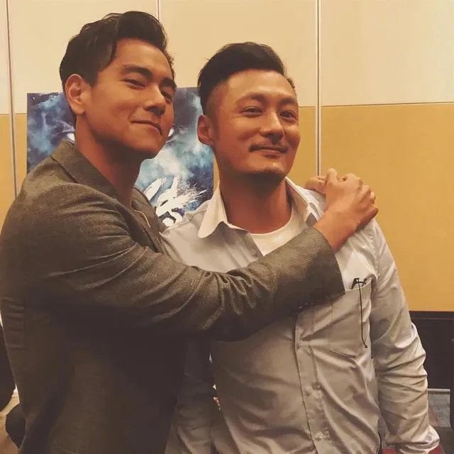 余文乐结婚了,为什么大家都艾特彭于晏?