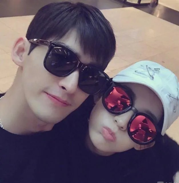 张翰为娜扎送生日祝福并晒恩爱照（图）