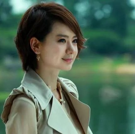 《夏家三千金》戚薇徐正曦吻戏曝光 上演雨中虐戏收获人气